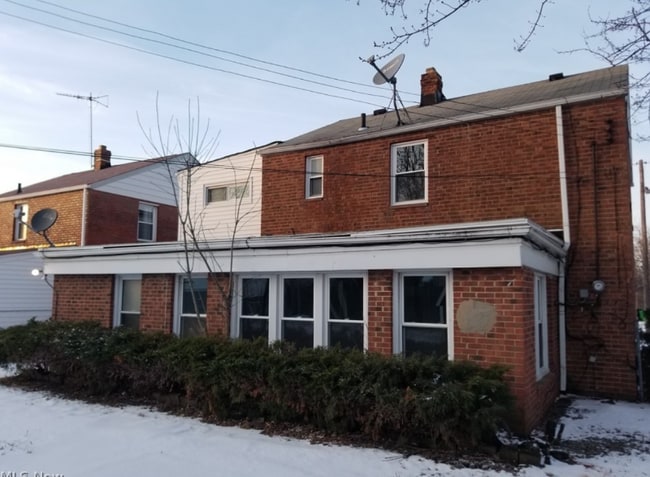 Foto del edificio - 20500 Priday Ave