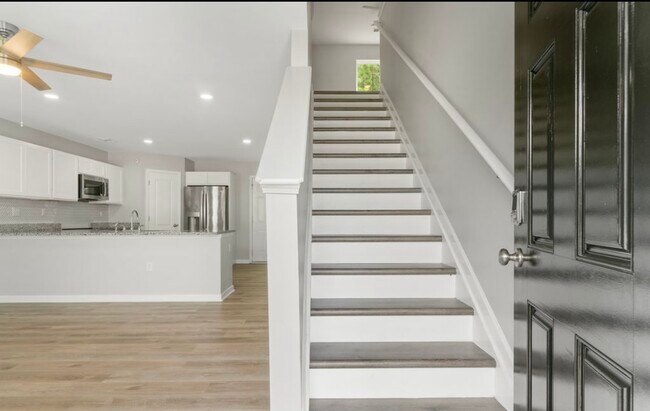 Building Photo - 509 Kinsale Ct