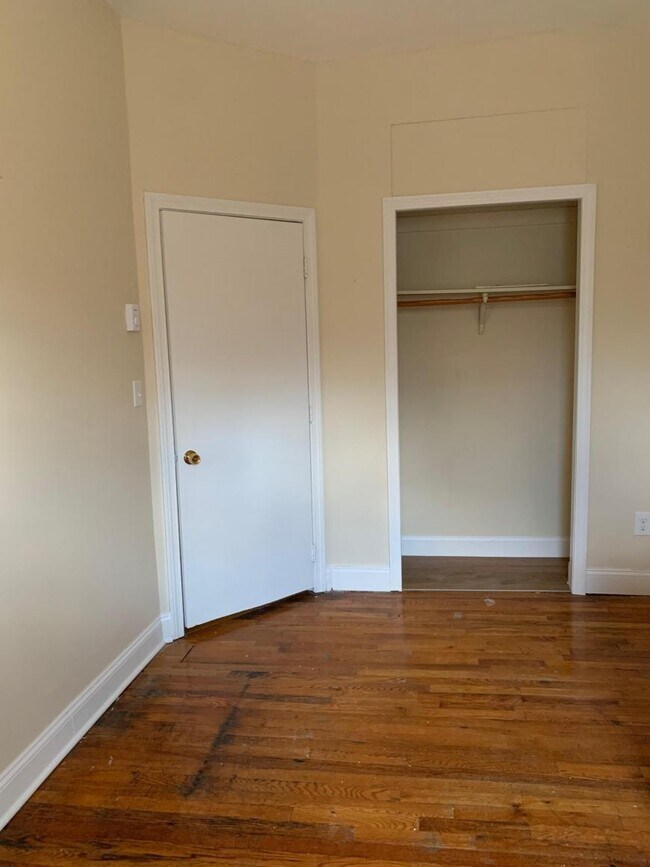 Building Photo - 2 bedroom in Boston MA 02115