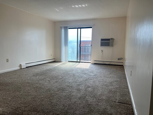 Building Photo - 800 Governors Dr