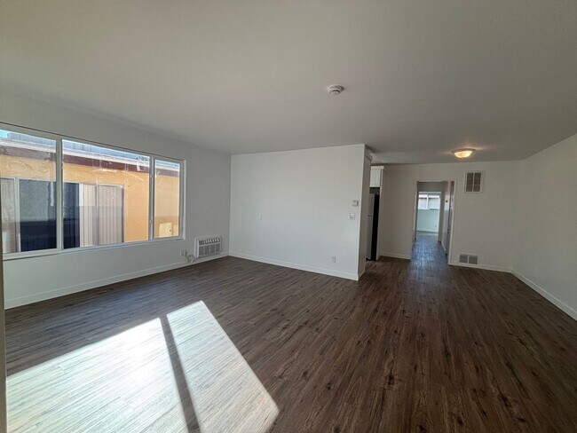 Foto del edificio - 1163 Winchester Ave