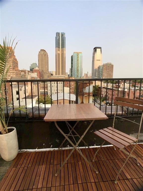 Foto principal - 174 Grand St