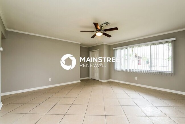 Foto del edificio - 3 Bedroom Pet-Friendly Home in Cape Coral, FL with Main Street Renewal