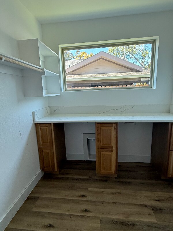 Foto del edificio - 5728 Donnelly Ave