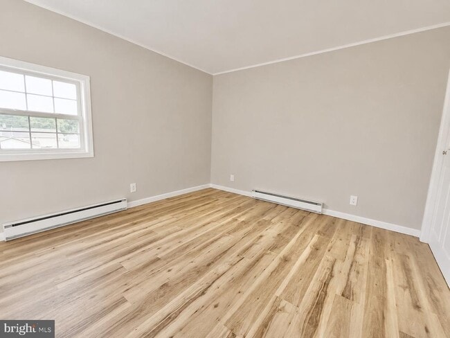 Building Photo - 226 Elwyn Ave