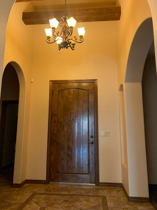 Foto del edificio - Beautiful 3 bedroom/2.5 bath house with of...