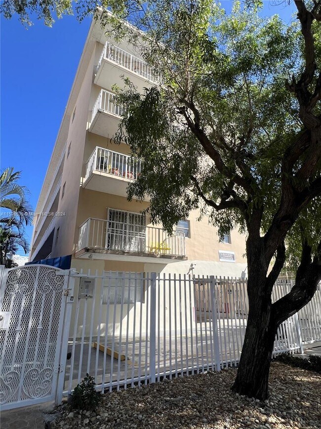 Foto del edificio - 1605 Pennsylvania Ave