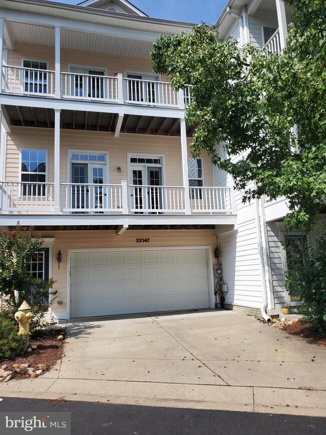 Building Photo - 22547 Landing Way