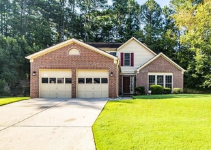 Building Photo - 4947 Clubgreen Summit