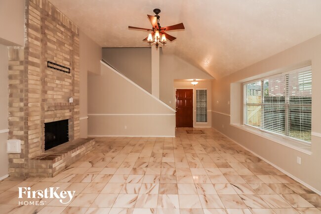 Building Photo - 12314 Meadow Ridge Dr