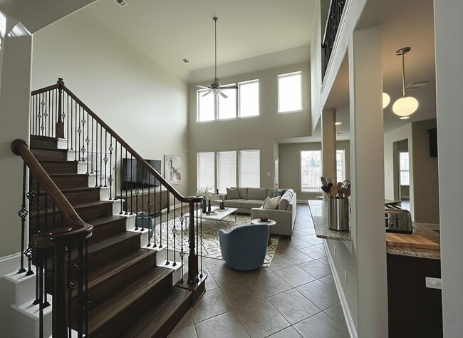 Building Photo - 307 Maverick Run Ct