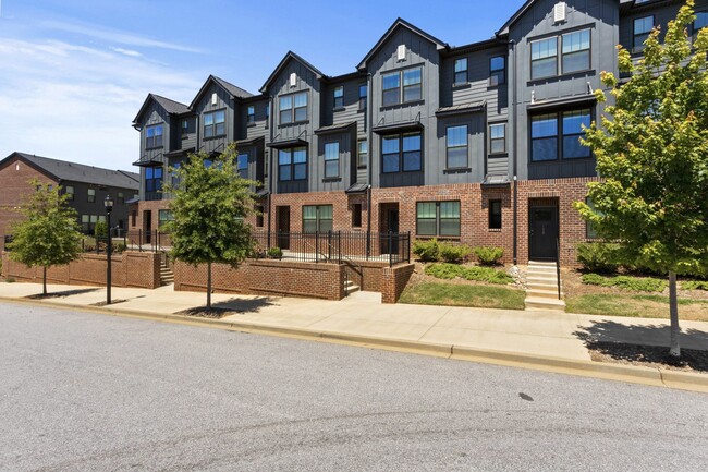 Building Photo - Northside Townhomes