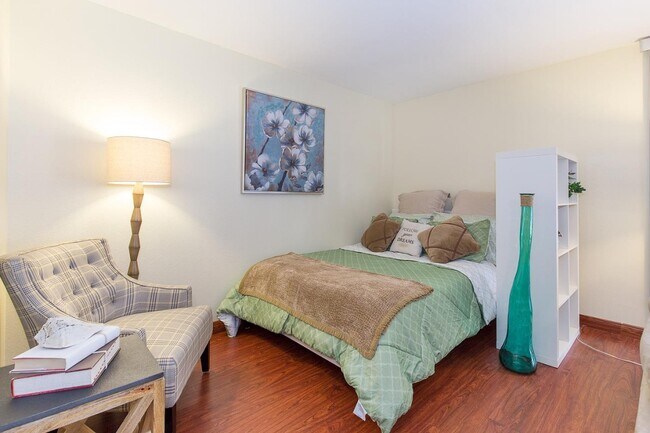 Foto del edificio - 2157 Shelter Creek Ln