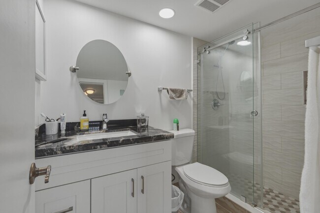 Foto del edificio - 9420 S Hollybrook Lake Dr