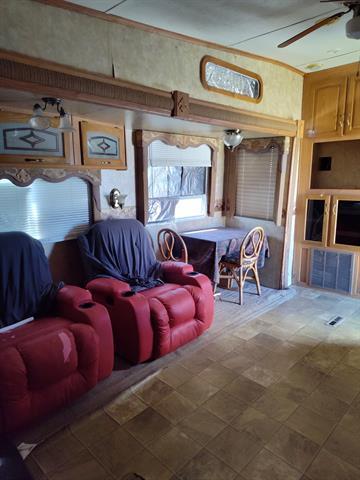 Building Photo - 441 HCR 2105 Loop N