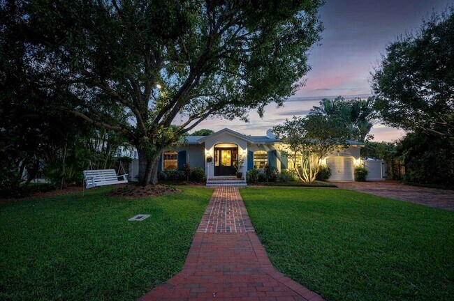 Foto del edificio - 302 NW 16th St