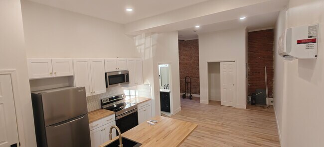 Foto del edificio - 4204 Williamson Pl