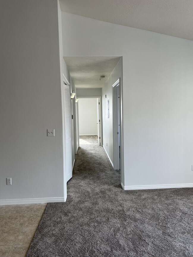Foto del edificio - 1551 Westbury Way
