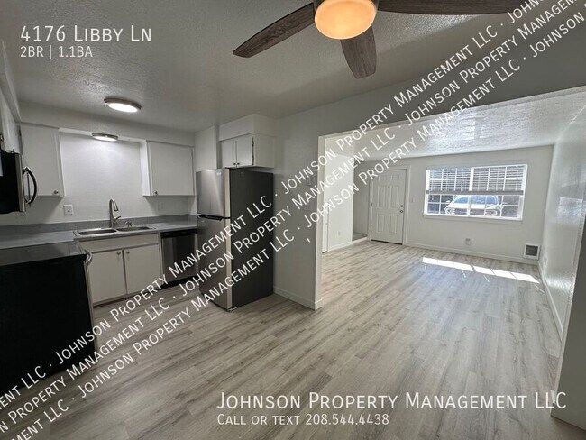 Foto del edificio - 4176 Libby Ln