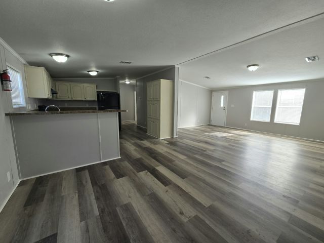 Building Photo - 1123 Walt Williams Rd