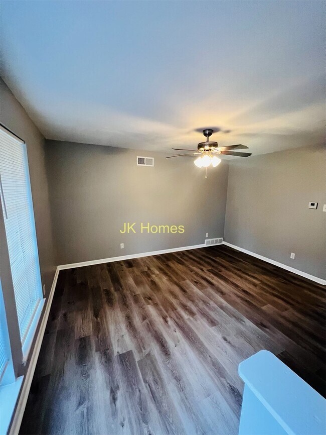 Building Photo - Newly Renovated Home For Rent!