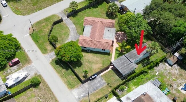 Foto del edificio - 2804 SW 16th St