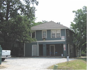 Alternate View - 1116 N Bell Ave