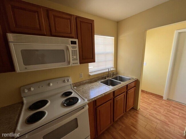 Building Photo - 3 br, 2 bath House - 3115 Windsor Ave # 2
