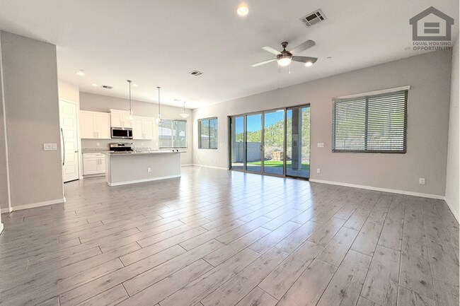 Foto del edificio - 3Bed/2Bath Home in Cave Creek! Move-In Ready on 05/21/2026! -- NO HOA!