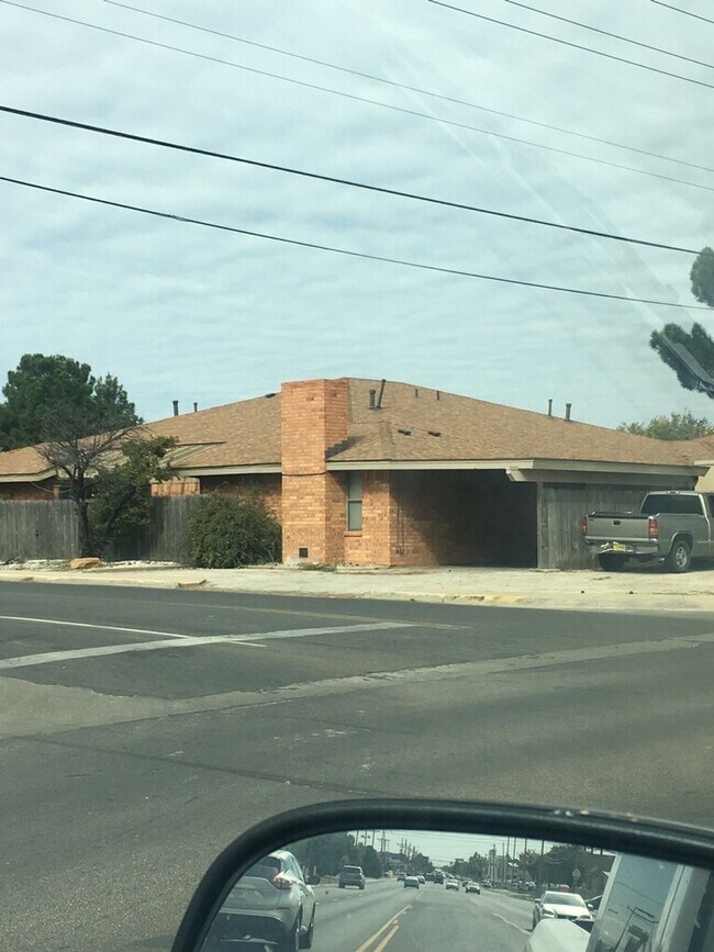 Building Photo - 4023 N Grimes St