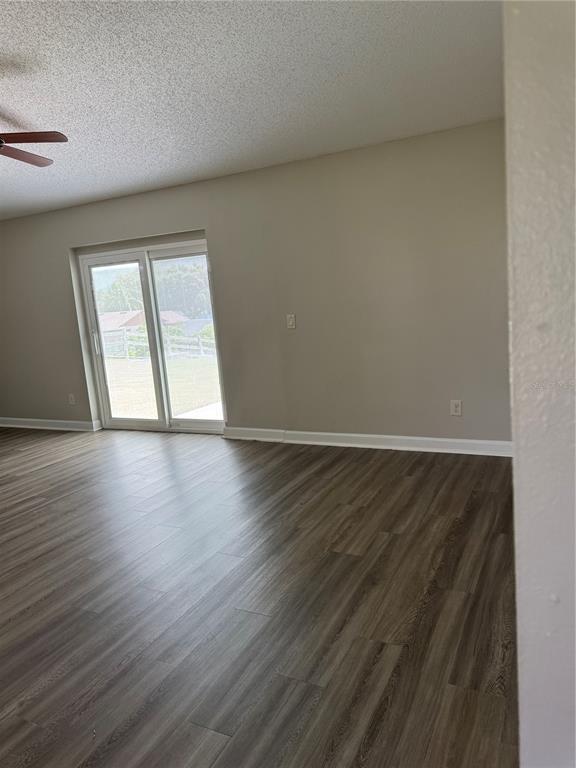 Building Photo - 425 Sandpiper Ridge Dr