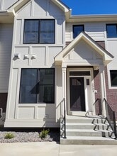 Building Photo - 2303 Simply Living Ln