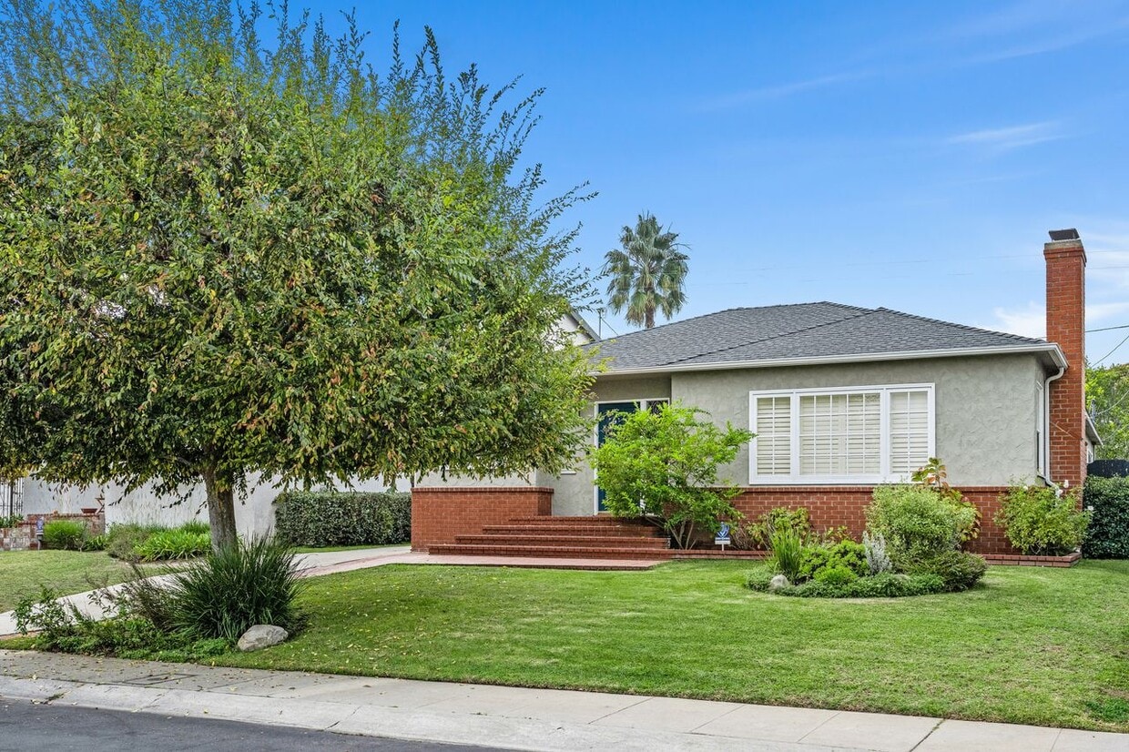 Foto principal - 7901 Westlawn Ave