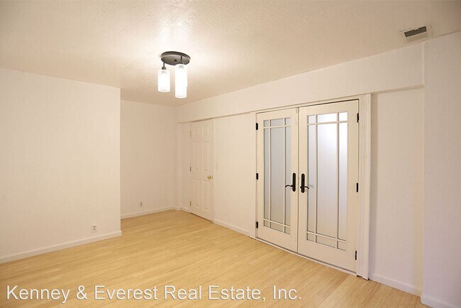 Building Photo - 3 br, 1 bath House - 727 Peralta Avenue