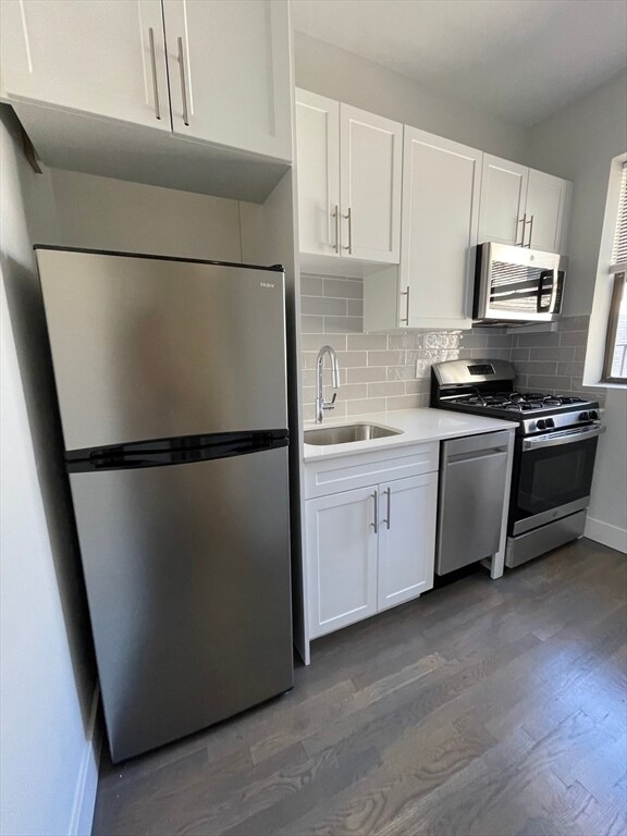 Foto principal - 77 Park Dr