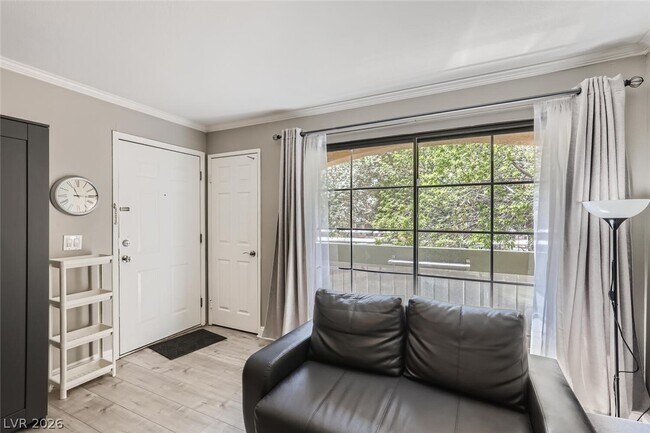 Foto del edificio - 5146 S Jones Blvd