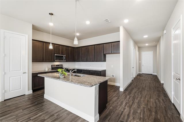 Building Photo - 1124 El Sol Blvd