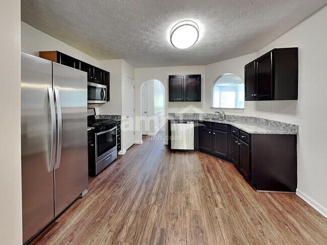 Building Photo - 2857 Golden Club Bend