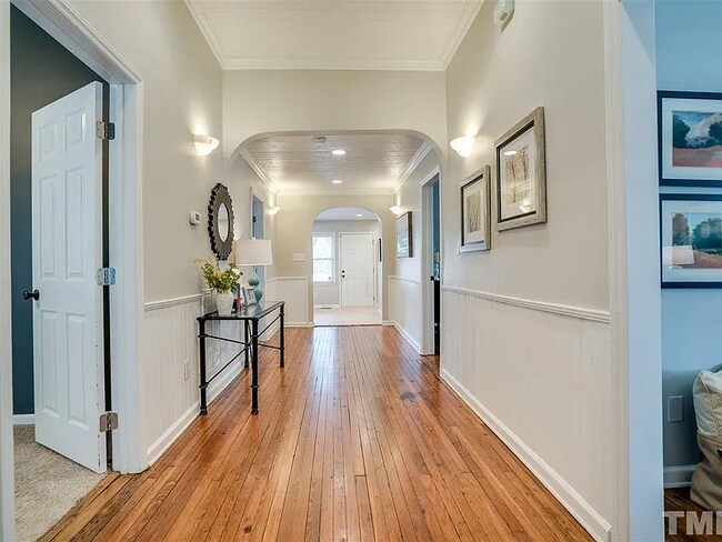 Photo - 1204 N Elizabeth St House