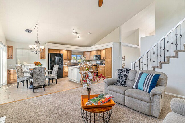 Foto del edificio - 8880 Quail Glen Dr