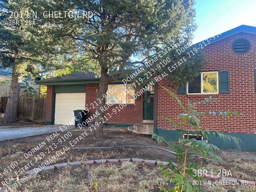Foto principal - 2019 N Chelton Rd