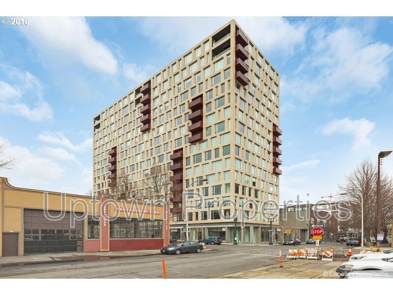 Primary Photo - 937 NW Glisan St