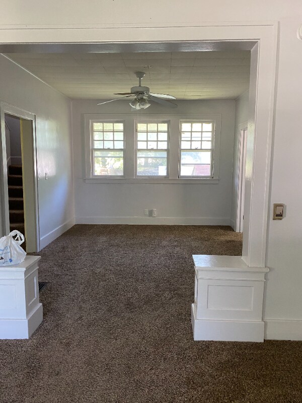 Foto del edificio - 215 E 8th Ave