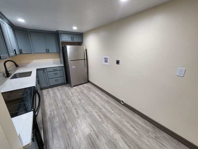 Building Photo - 11369 Hereford Ct