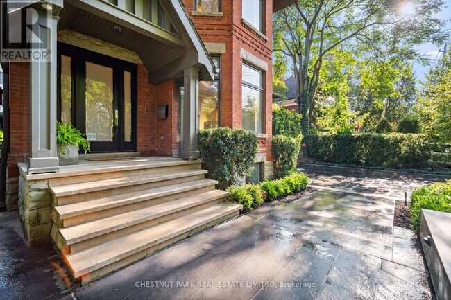 Photo du bâtiment - 99 Crescent Rd