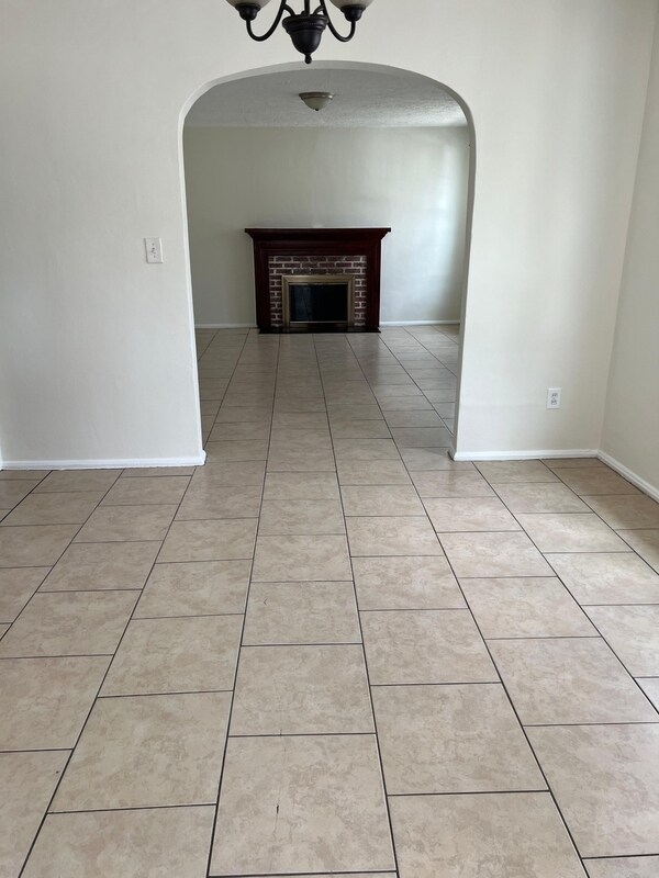 Foto del edificio - 2704 Spring Park Rd