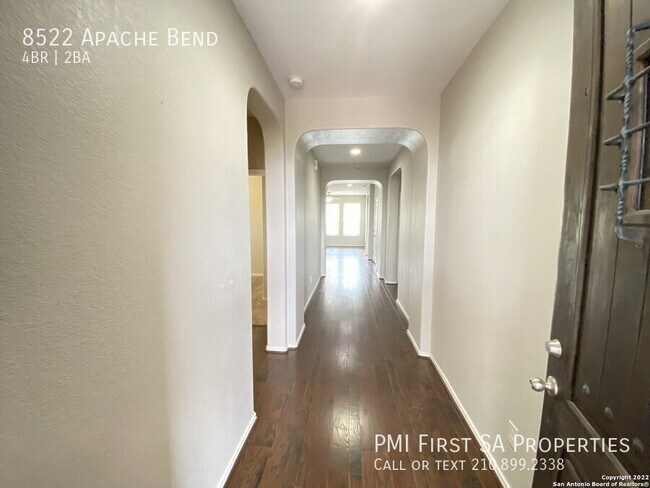 Foto del edificio - 8522 Apache Bend