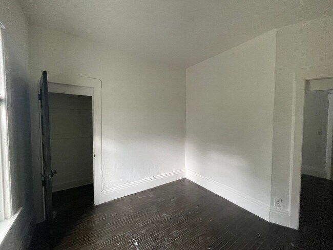 Foto del edificio - 2917 N Richards St