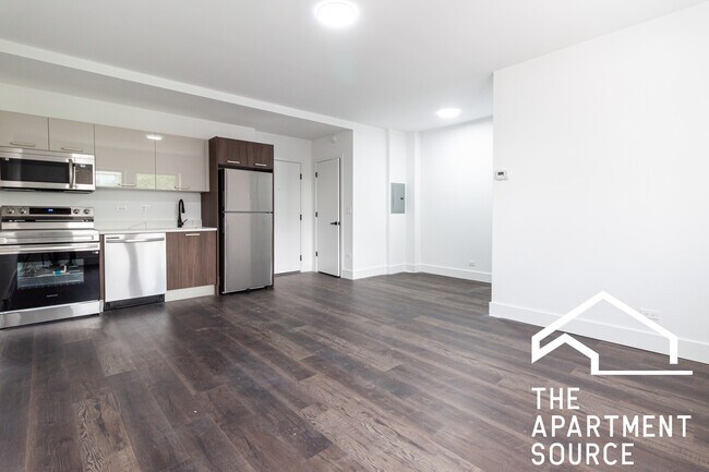 Foto del edificio - 5651 N Ashland Ave