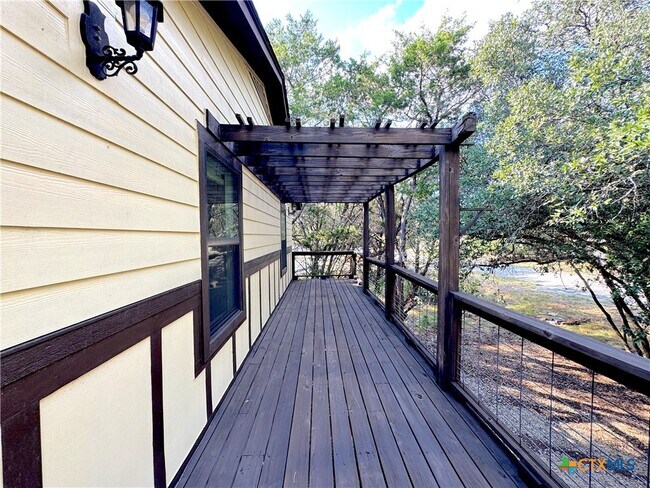 Foto del edificio - 776 Lookout Dr